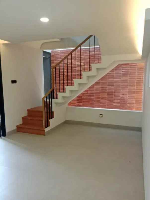 dijual rumah baru minimalis di kaisar bintaro