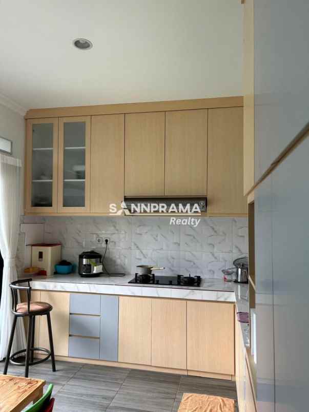dijual rumah bella casa residence