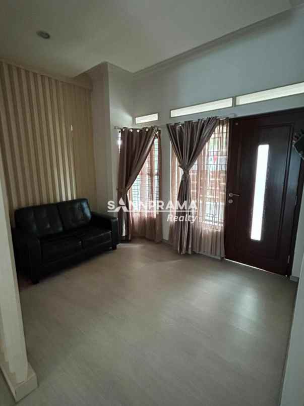 dijual rumah bella casa residence