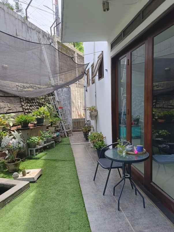 dijual rumah bintaro sektor 9