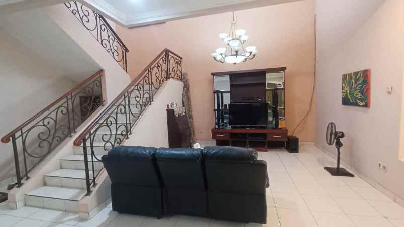 dijual rumah blok w7 09 pesona monaco