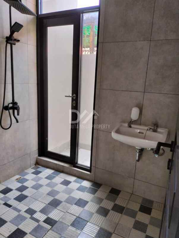 dijual rumah brand new di gading serpong