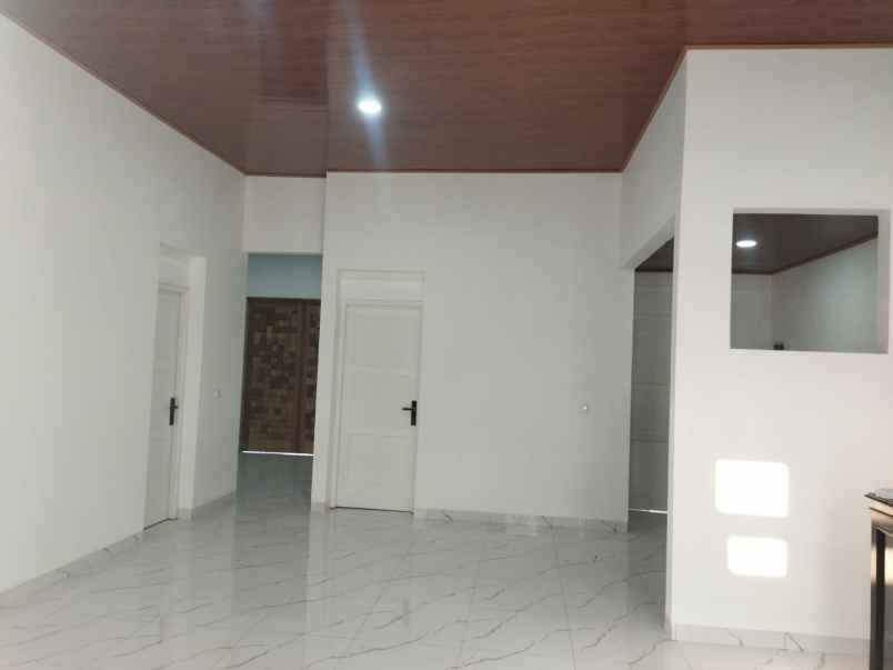 dijual rumah bukit golf cibubur