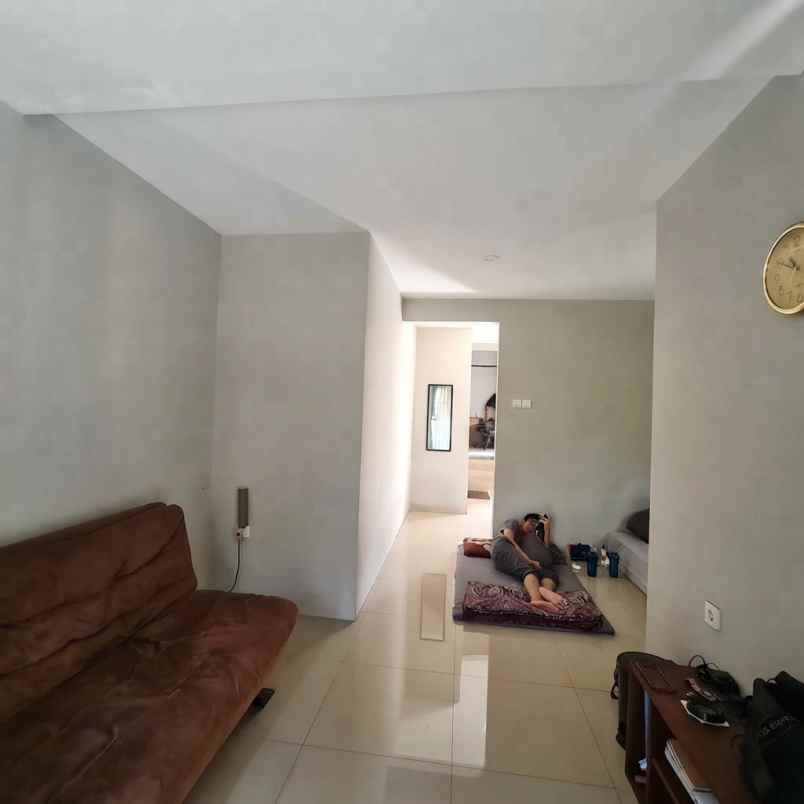 dijual rumah bukit pakar timur dago