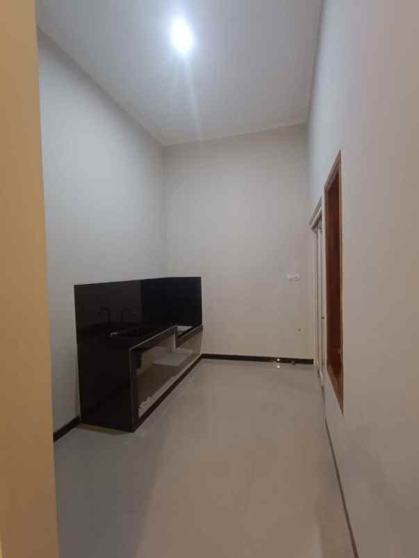 dijual rumah bumi sedati kwangsan