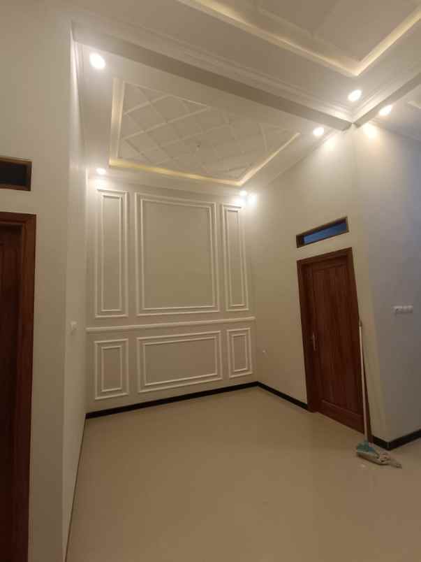 dijual rumah bumi sedati kwangsan