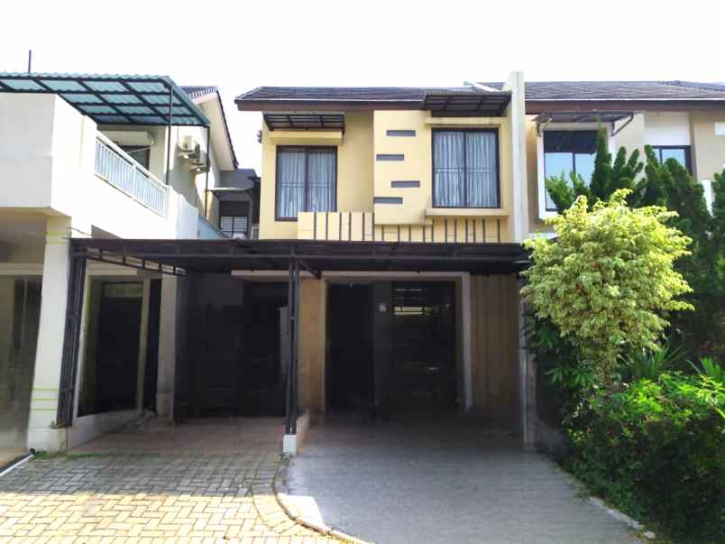dijual rumah casa jardin cengkareng