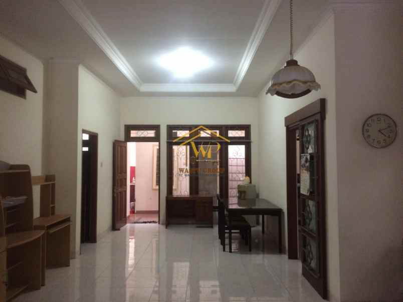 dijual rumah caturtunggal depok sleman