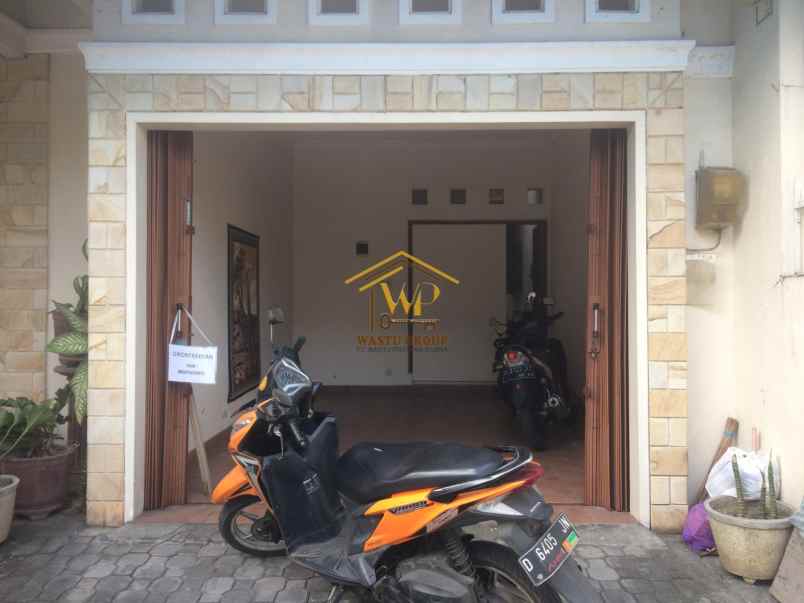 dijual rumah caturtunggal depok sleman