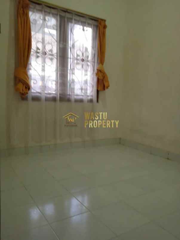 dijual rumah caturtunggal kec depok kab