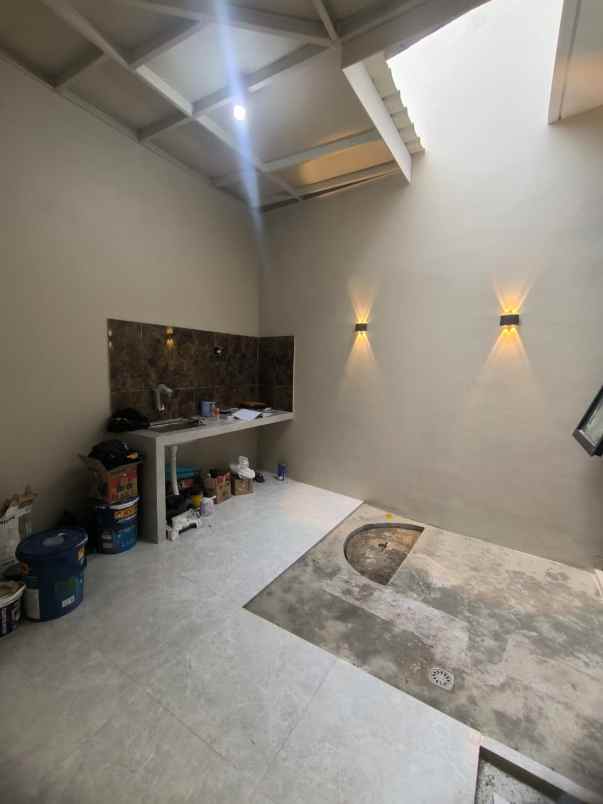 dijual rumah cebongan