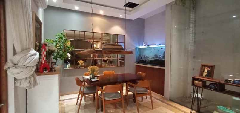 dijual rumah cempaka baru kemayoran