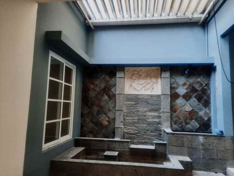 dijual rumah cibubur grand country