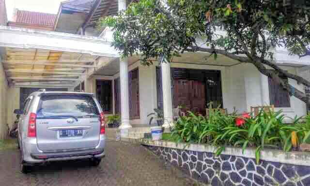 dijual rumah cigadung raya timur