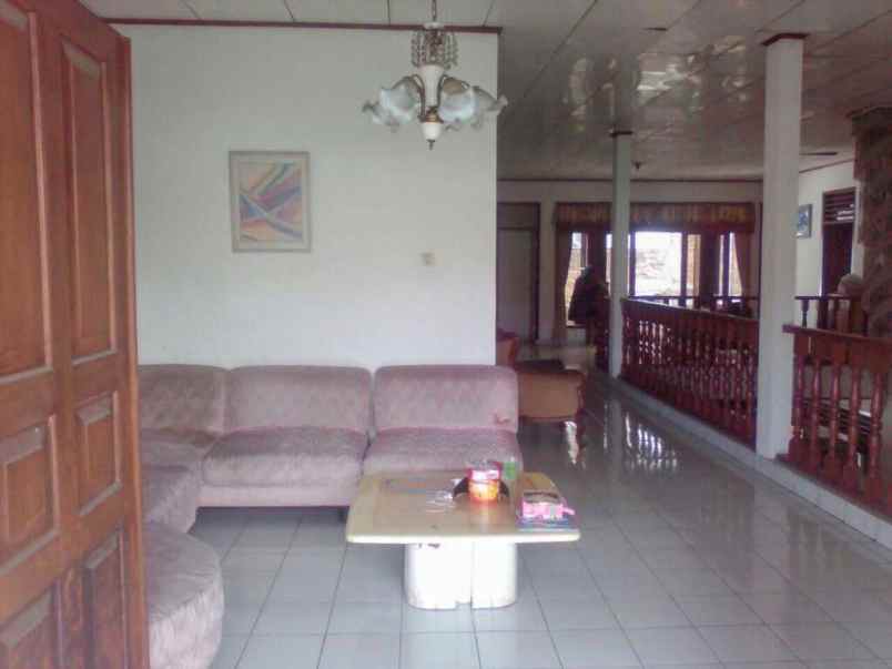 dijual rumah cigadung raya timur