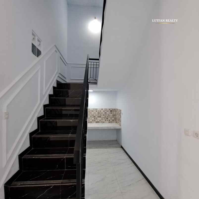 dijual rumah cilandak