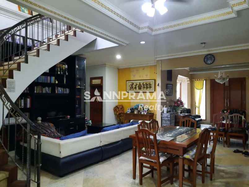 dijual rumah cinere cinere depok