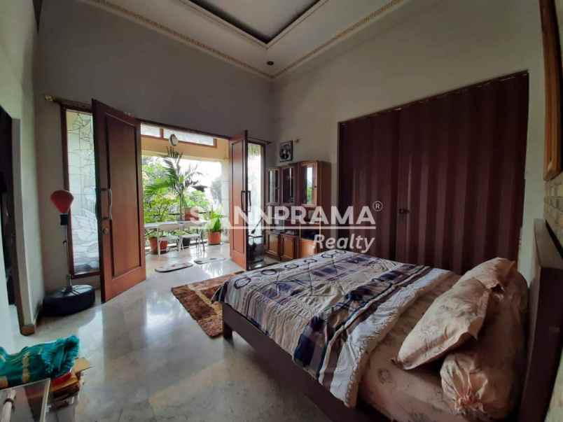 dijual rumah cinere depok