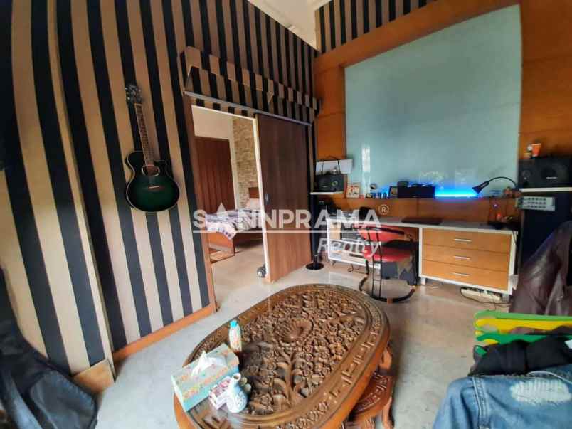 dijual rumah cinere depok