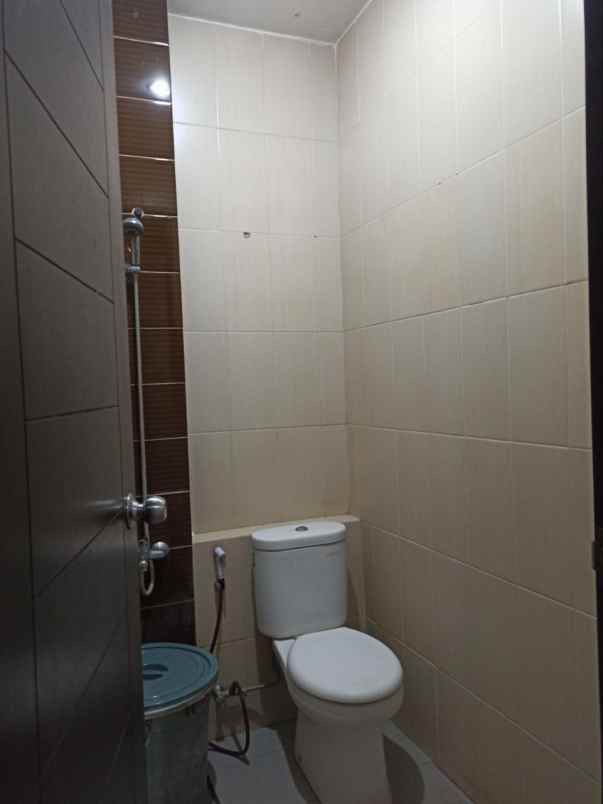 dijual rumah cipamokolan