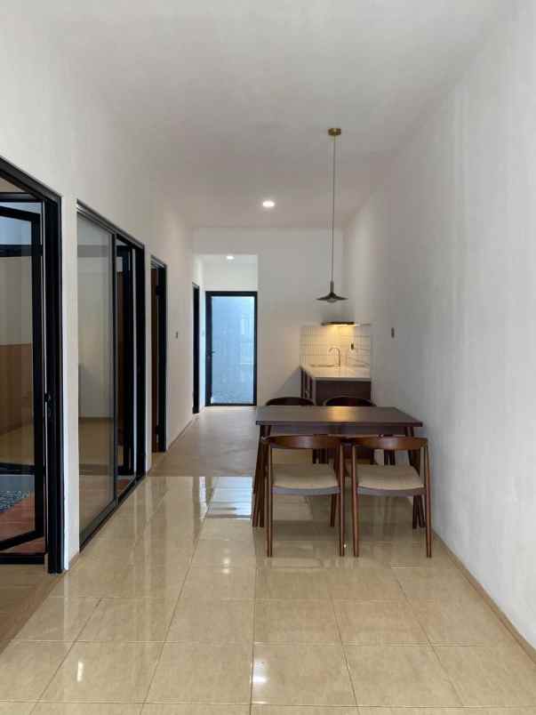 dijual rumah cisaranten kulon