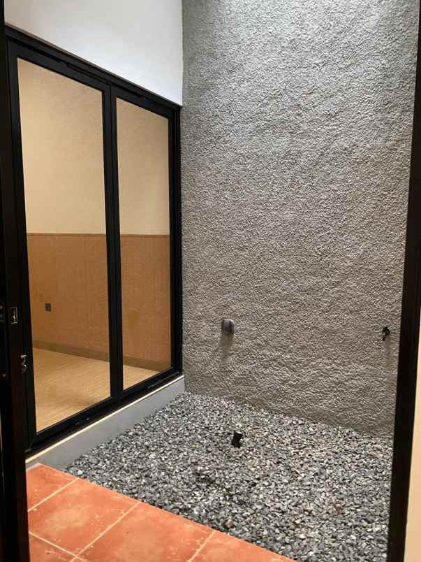 dijual rumah cisaranten kulon