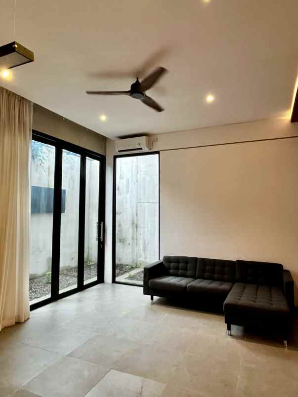 dijual rumah citragran cibubur cbd