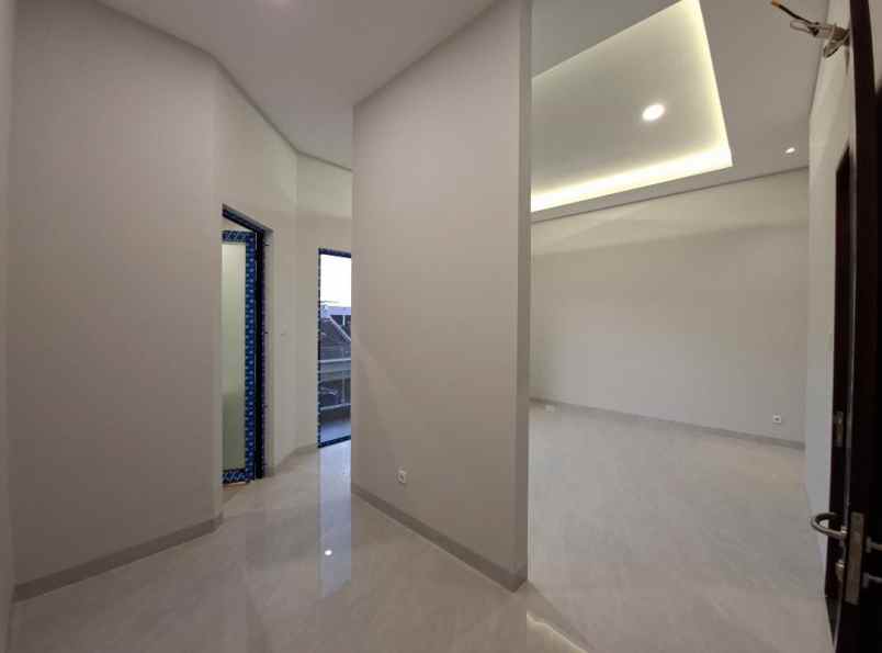 dijual rumah citraland alam hijau