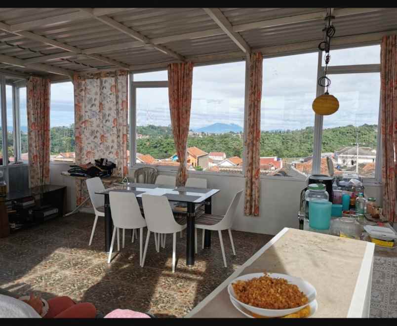 dijual rumah ciwaruga