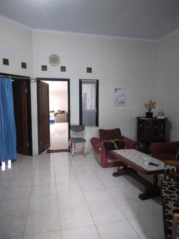 dijual rumah ciwastra