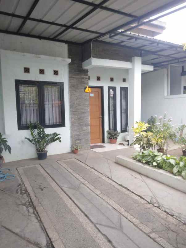 dijual rumah ciwastra