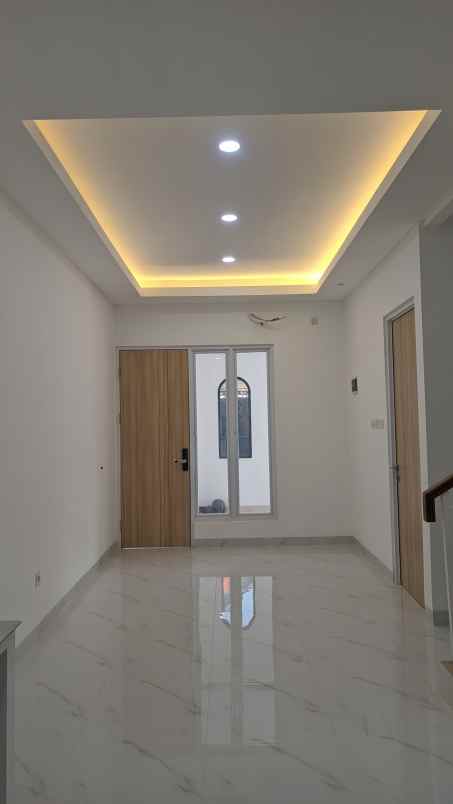 dijual rumah cluster allena padurenan