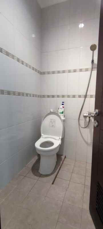 dijual rumah cluster arana kota harapan