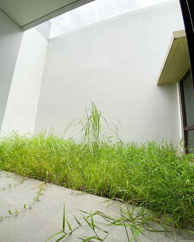 dijual rumah cluster blizfield bsd city