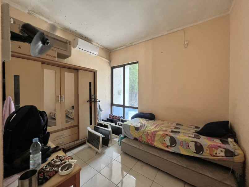 dijual rumah cluster taman sari