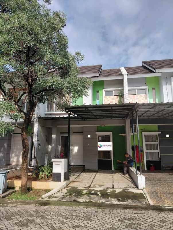 dijual rumah cluster teresta metland