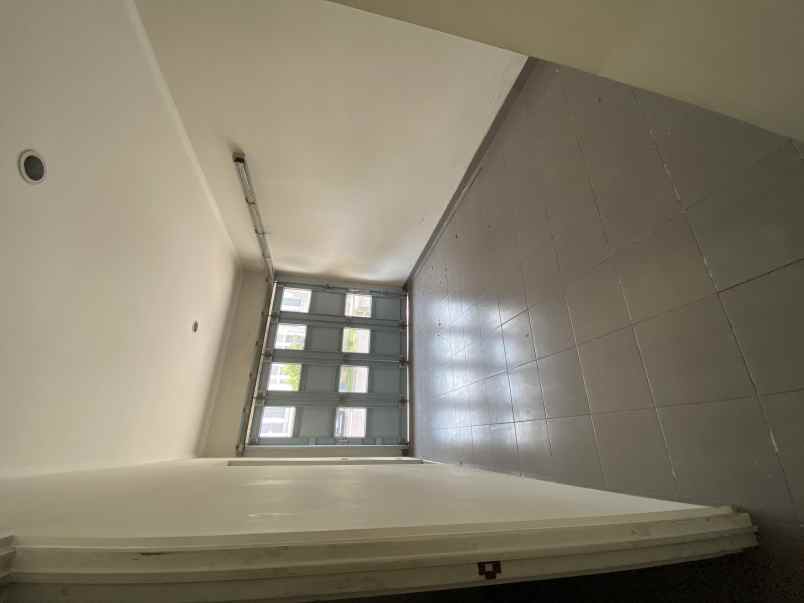 dijual rumah cluster whitsand greenwich