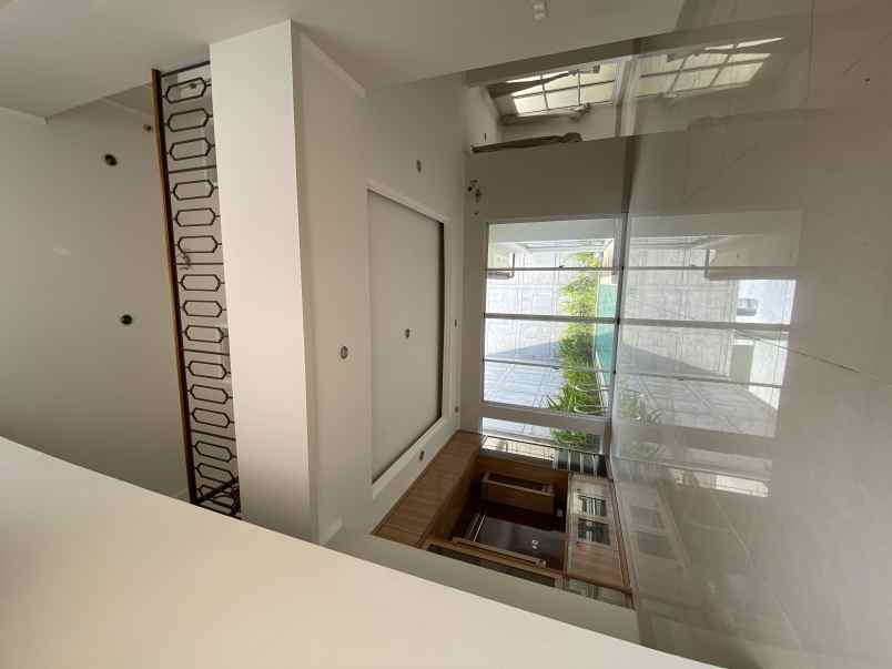 dijual rumah cluster whitsand greenwich