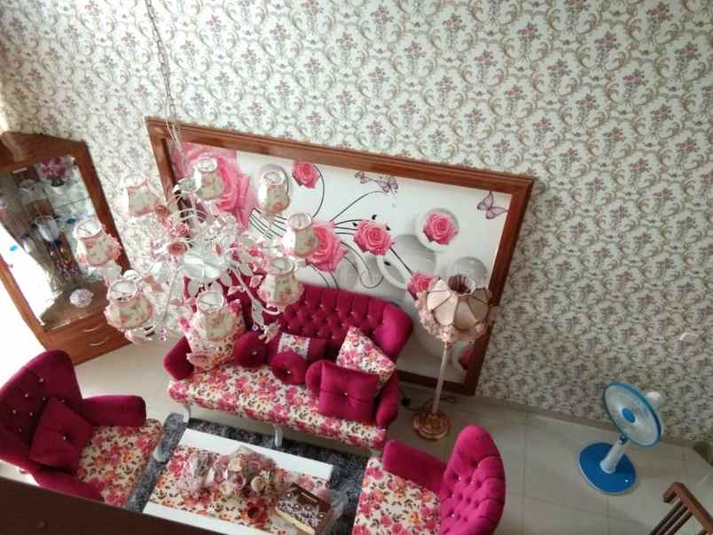 dijual rumah cluster yarra jgc jakarta