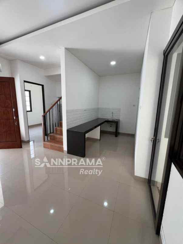 dijual rumah curug pekapuran depok jawa