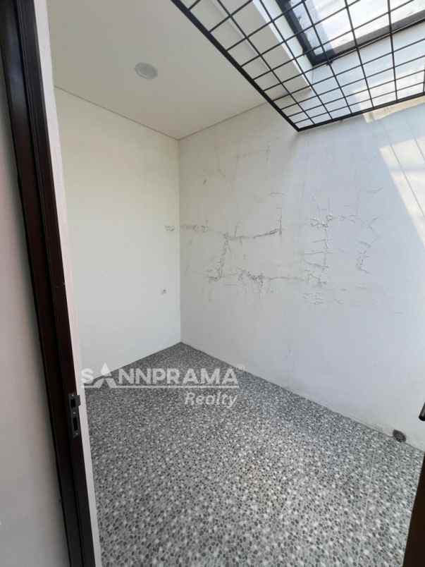 dijual rumah curug pekapuran depok jawa