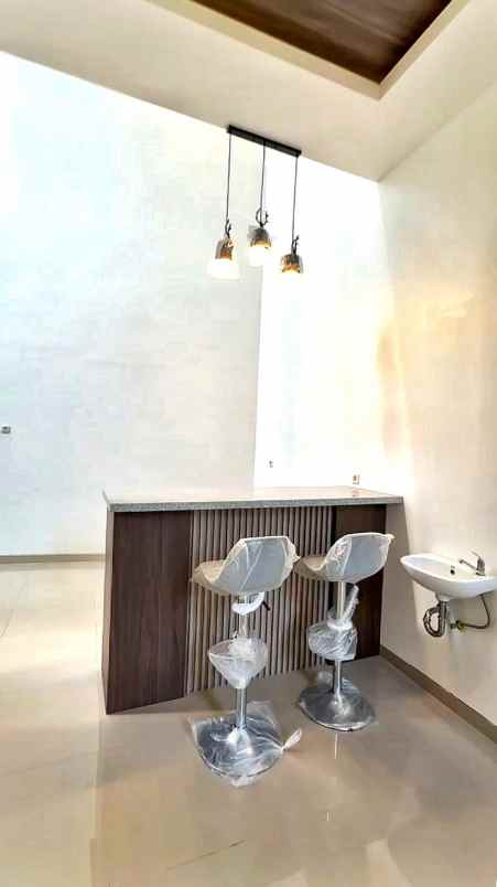 dijual rumah d bale cimuning townhouse