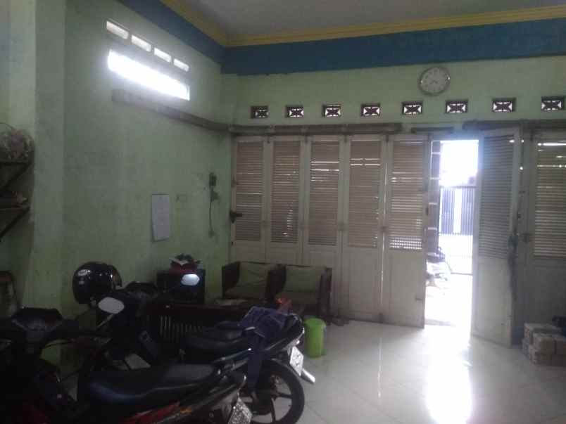 dijual rumah daerah hos cokroaminoto