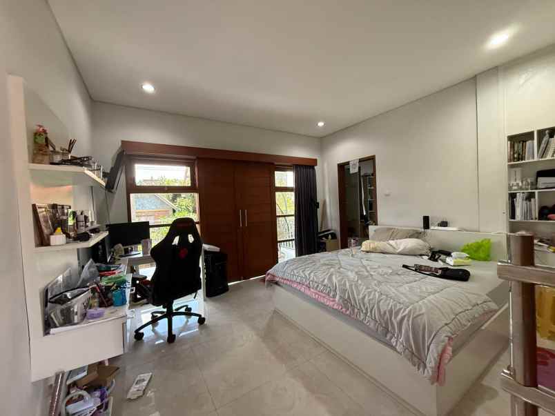 dijual rumah denpasar timur