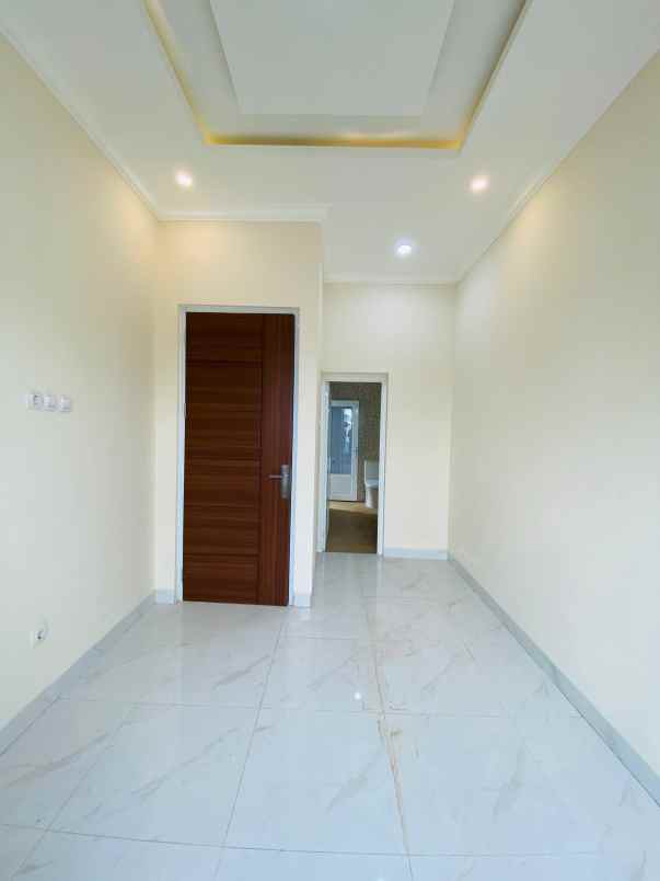 dijual rumah depan alun alun gdc depok