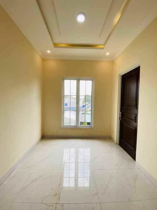 dijual rumah depan alun alun gdc depok