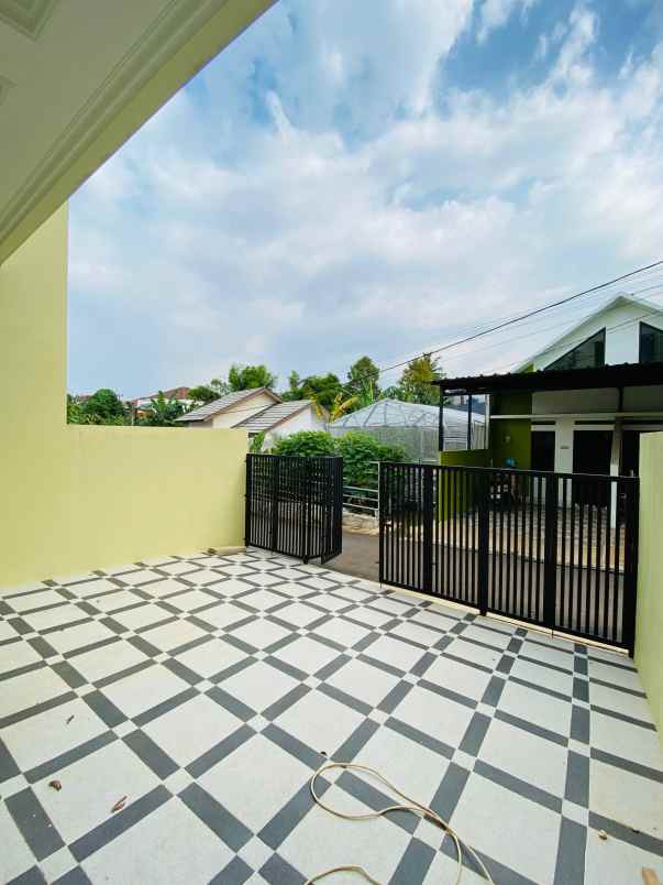 dijual rumah depan alun alun gdc depok