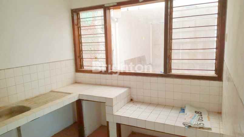 dijual rumah dharmahusada