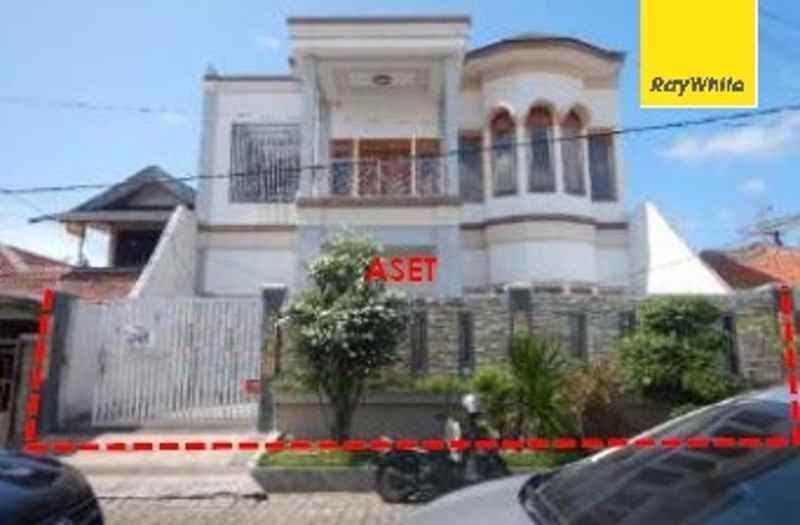 dijual rumah dharmahusada utara