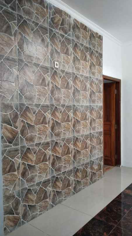 dijual rumah di bukit kencana tembalang semarang